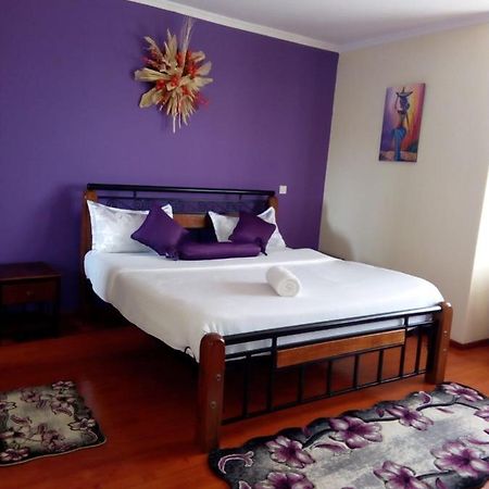 Fourways Junction Villa 1 Nairobi Bagian luar foto